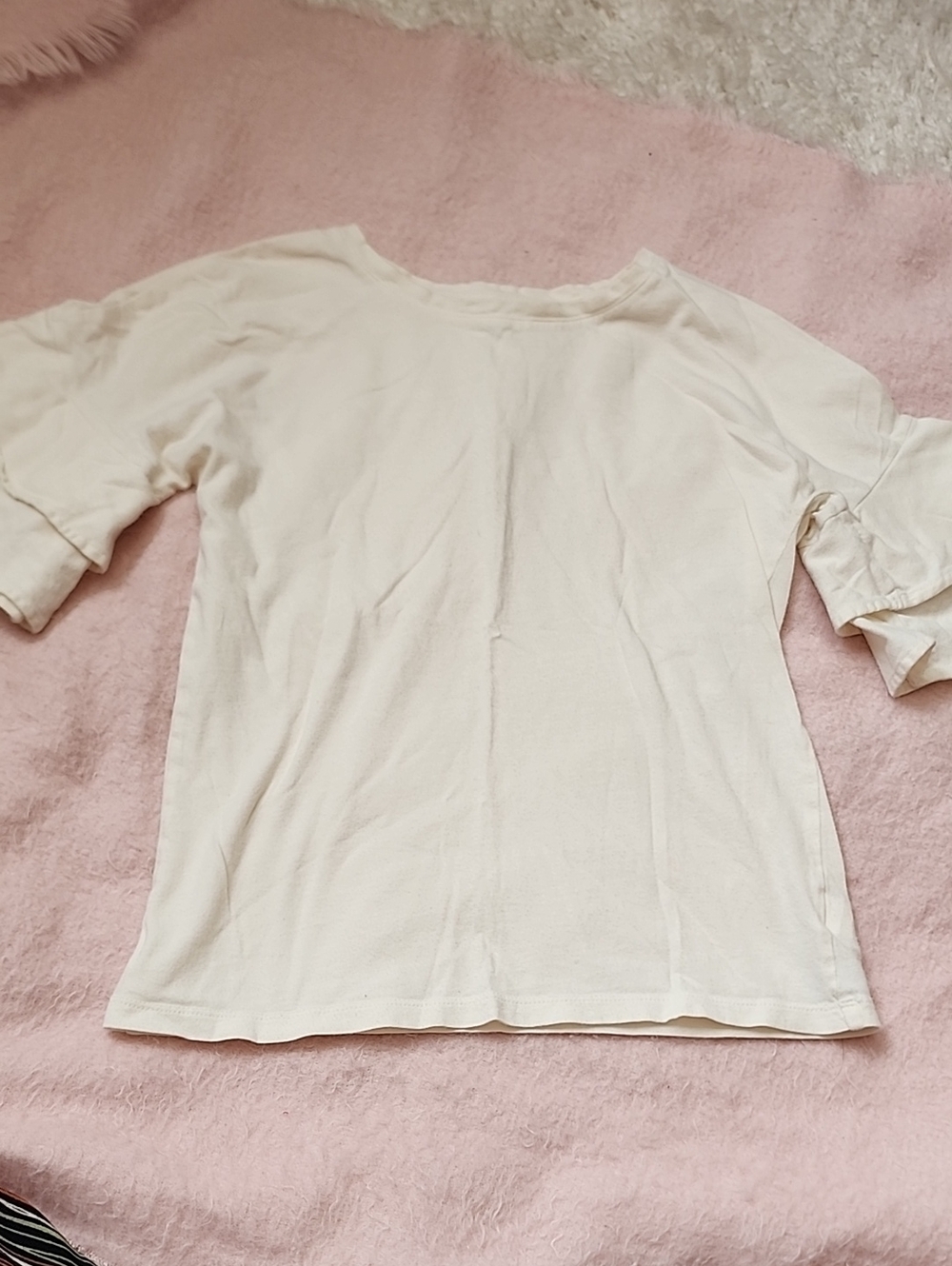 GAP Kids Cream Ruffle Sleeve Tee